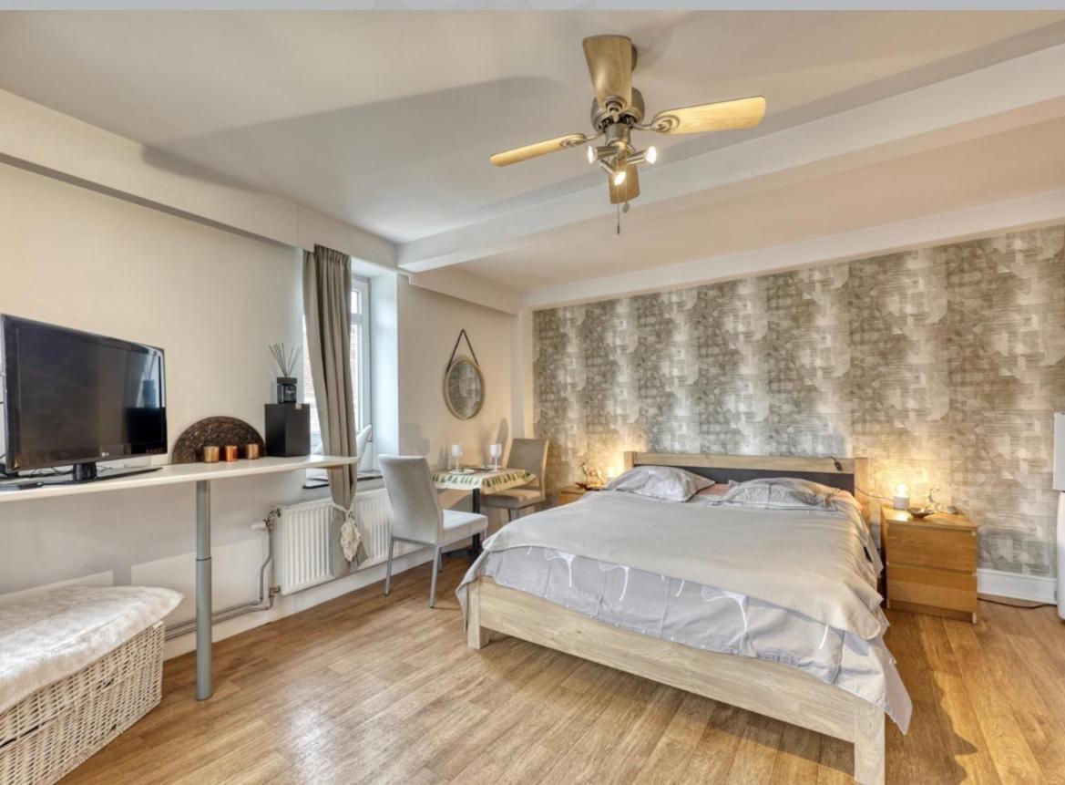 Sucre Sale Bed & Breakfast Beauraing Bagian luar foto